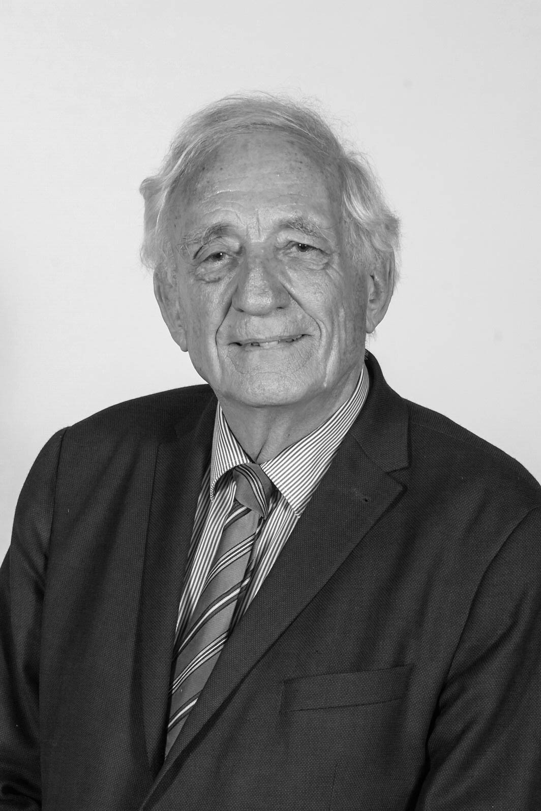 Wolfgang Steuernagel